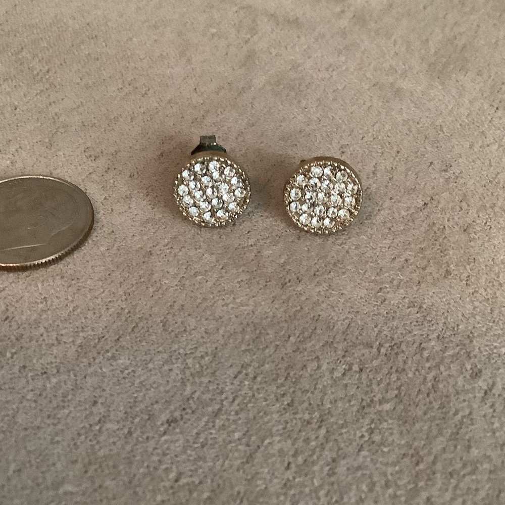 Gold sparkle stud earrings circle disc